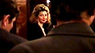 Mihaela Radulescu, in 1990, pe vremea cand era secretara lui Dan Iosif, la o conferinta a FSN