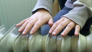 Gabriela Firea vrea sa modifice legea care permite furnizarea agentului termic după trei zile de temperaturi sub 10 grade Celsius. Cat ar putea astepta bucurestenii pana vor avea caldura