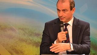 Ministrul Achim Irimescu nu a ezitat sa isi ia un consilier foarte tanar