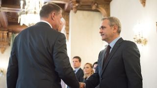 Liviu Dragnea: "Klaus Iohannis bate campii. Membrii guvernului sunt pacaliti si incurajati de Iohannis cu o protectie in fata legii, se insala amarnic"