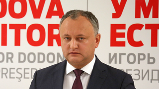 Igor Dodon anunta ca ii va retrage cetatenia moldoveana lui Traian Basescu. "Dupa data de 14, cand eu voi fi presedinte, veti pierde cetatenia"