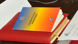 Reprezentantii Partidului Social Democrat au depus un proiect de lege pentru revizuirea Constitutiei Romaniei!