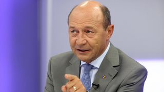 Traian Basescu se implica in disputa legata de majorarile salariale din educatie si sanatate: "Daca ar exista o politie a politicii, Gorghiu si-ar pierde dreptul sa conduca PNL"
