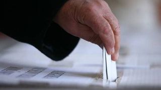 Premiera in Romania. Votul la alegerile parlamentare a inceput de azi. Romanii din diaspora pot vota prin corespondenta