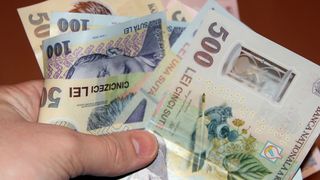 Presedintele Klaus Iohannis a promulgat legea prin care sunt marite cu 15% salariile in educatie si sanatate