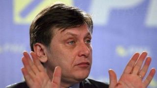 Crin Antonescu, neinteresat de bani