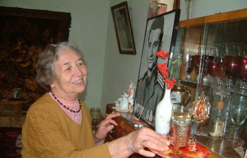 Elena, mama lui Traian Basescu, a decedat in 2010