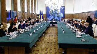 CCR: Legea de abilitare a Guvernului de a emite ordonante in vacanta parlamentara, constitutionala