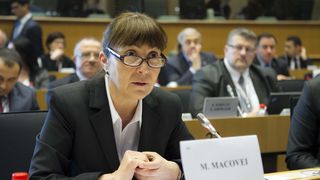 VIDEO Monica Macovei, declaratiile care arunca in aer scena politica: "DNA se va desfiinta". Declaratiile europarlamentarului, facute in plenul PE, unde se dezbate situatia democratiei din Romania