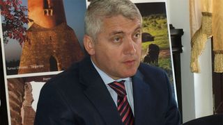 "Cer SRI sa verifice multinationalele care au dat liber salariatilor sa mearga la protest", afirma social-democratul care controleaza comisia de control SRI