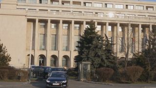 Ministrul Justitiei, filmat cand iesea cu masina din curtea Guvernului, trecand peste o linie continua: Nu am facut-o intentionat