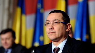 Victor Ponta: "M-am intalnit azi cu Dragnea, am discutat o ora, i-am lasat demisia mea, astept sa ia o decizie"