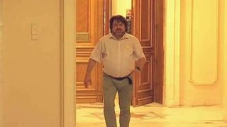 Cum a mers imbracat senatorul Mihai Gotiu in Parlament de a starnit revolta tuturor