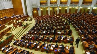Parlamentul va incepe maine dezbaterile si votul asupra noului Guvern Tudose