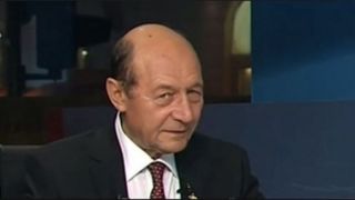 Traian Basescu, intervenţie furibunda la adresa lui Mirel Palada, dupa ce l-a batut pe Gotiu: &bdquo;Derbedeu ordinar cu handicap intelectual&rdquo;