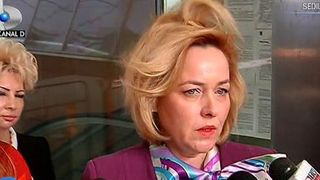 Ministrul de Interne, Carmen Dan, plangere de santaj la DIICOT. Cine este barbatul care o ameninta si vrea sa ii faca rau