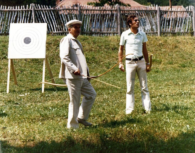 Fototeca online a comunismului românesc-cu Nicu Ceausescu