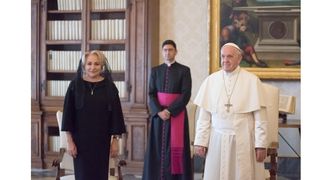 Papa Francis vine in Romania! Informatia momentului, dupa intalnirea dintre Viorica Dancila si Suveranul Pontif