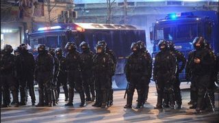 Klaus Iohannis, pe un val de popularitate dupa ce a condamnat actiunile jandarmilor. Uite ce s-a intamplat cu pagina lui oficiala de facebook.