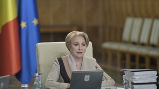 Un potop de greseli gramaticale a facut Viorica Dancila astazi, in timpul vizitei oficiale in Moldova