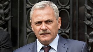 Completul care &icirc;l va judeca pe Liviu Dragnea a fost anulat pentru a doua oară. Toate procesele de la instanţa supremă vor fi suspendate cel puţin p&acirc;nă la sf&acirc;rşitul anului