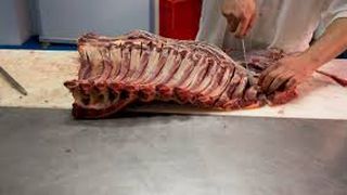 China neaga acuzatiile potrivit carora vinde carne de om in Africa, dupa ce o farsa bizara a devenit virala pe Facebook