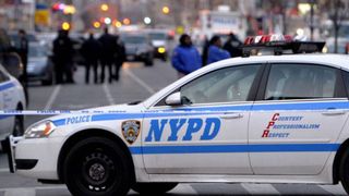 Atac armat intr-o sala de concerte din New York. O persoana a fost ucisa si alte trei ranite