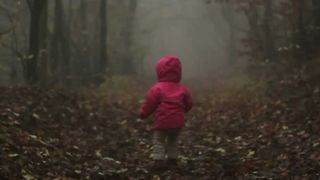 Si-au pedepsit copilul lasandu-l in padure. Acum, la trei zile dupa incident, parintii nu mai stiu ce sa faca pentru a-si gasi copilul