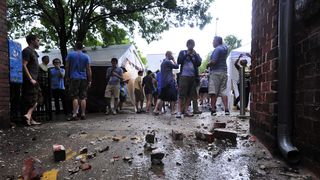 Peste 70 de persoane au fost ranite, dupa ce au fost lovite de fulger in timpul unui concert din Germania