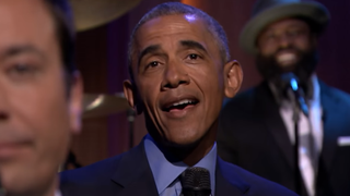 Barack Obama a interpretat melodia "Work", a Rihannei, la o emisiune televizata