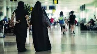 O tanara din Olanda, aflata in vacanta in Qatar, sustine ca a fost drogata si abuzata. Autoritatile au decis insa sa o aresteze tot pe ea pentru adulter