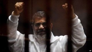 Fostul presedinte egiptean Mohamed Mursi a fost condamnat pe viata intr-un caz de spionaj