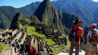 Un barbat a murit in timp ce incerca sa faca o poza pe muntele Machu Picchu