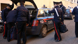 In Italia, absenteismul functionarilor publici se pedepseste aspru. Jumatate dintre angajatii unei primarii au fost arestati