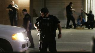 Atac armat in Statele Unite. Cel putin opt politisti au fost ucisi