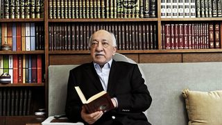 Cine este Fethullah Gulen, adversarul numarul 1 al lui Erdogan?
