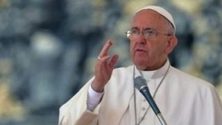 Papa Francisc, sfat pentru calugarite: Nu va lasati distrase de Internet si retele sociale