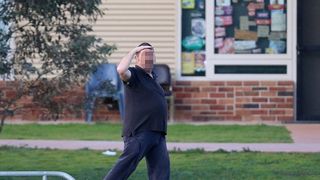 Orasul secret unde cei mai periculosi pedofili si violatori sunt liberi pe strazi. In ultimele luni, patru barbati au scapat din "orasul condamnatilor". Parintii sunt terifiati: "Este ingrozitor"