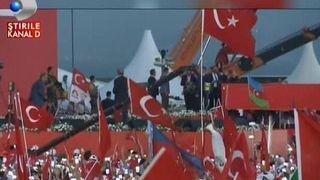 Zi istorica pentru Turcia! Milioane de oameni si lideri politici s-au adunat la Istanbul pentru a sarbatori democratia. Imaginile de la eveniment sunt impresionante