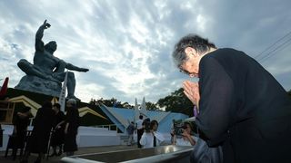 Japonia comemoreaza astazi 71 de ani de la atacurile nucleare de la Hiroshima si Nagasaki. Imagini tragice surprinse dupa bombardamentul american