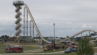 Un baietel de 12 ani si-a gasit sfarsitul in cel mai mare tobogan acvatic din lume