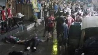 Turisti straini raniti in urma unor atentate in Thailanda. Bombele au fost ascunse in ghivecele de pe trotuare. 4 persoane au murit, iar alte 21 au fost ranite