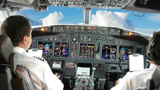 Un pilot a fost prin baut in Germania, chiar inainte sa efectueze un zbor international