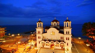 La altii se poate Biserica din Grecia a platit statului taxe de 3,5 milioane de euro