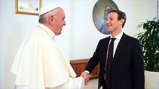 Mark Zuckerberg l-a pus la curent pe Papa Francisc cu ultimele tehnologii Facebook. ""Împreună au vorbit despre cum să folosească tehnologia pentru a atenua sărăcia"