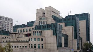Serviciul britanic de informaţii externe, MI6, angajeaza mai multi spioni.