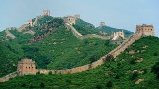 O portiune din Marele Zid Chinezesc a fost reparata cu nisip si ciment. Fotografiile realizate de turisti au atras mii de critici pe retelele de socializare