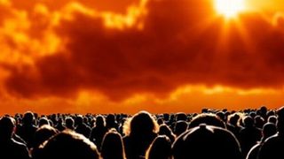 Adeptii teoriei conspiratiei anunta: pe 30 de septembrie vine Sfarsitul Lumii. Luna Neagră şi versete din evangheliile apostolilor, aduse drept dovezi