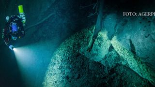 Exploratorii au descoperit cea mai adanca pestera subacvatica din din lume. Ce pericole ii pandesc pe cei care intra in abisul din Cehia