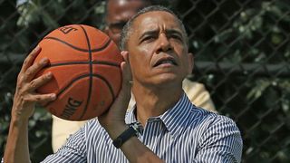In ziua alegerilor prezidentiale din SUA, Barack Obama s-a dus sa joace baschet
